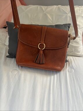 Classic Brown Leather Dooney & Bourke Crossbody Bag with Tassel